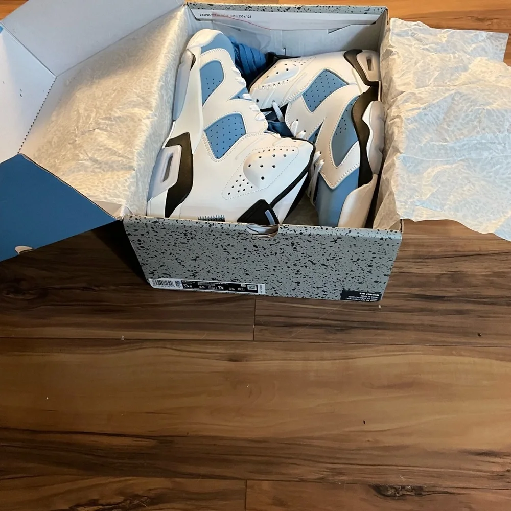 Air Jordan 6’s “UNC” - Picture 3 of 3